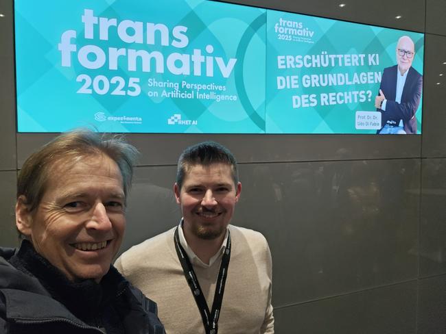 Mit familiärer Unterstützung. Linus war mit dabei.