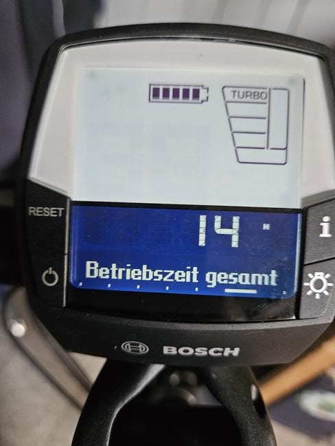 Erst 14 Betriebsstunden -  Da hatte wohl jemand gu