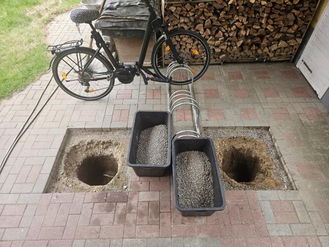 Fundament für die zusätzlichen Stützen im Hof. Das