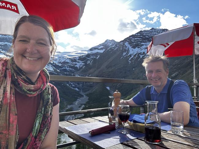 Zum Abschluss das Abendessen auf der Hotelterrasse