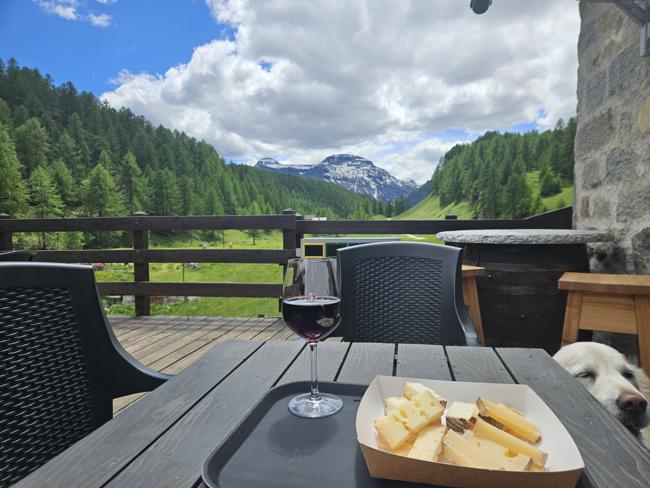 Pause mit Brotzeit in Crampiolo