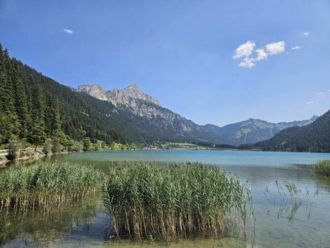 Hier bin ich schon am Haldensee im Tannheimer Tal