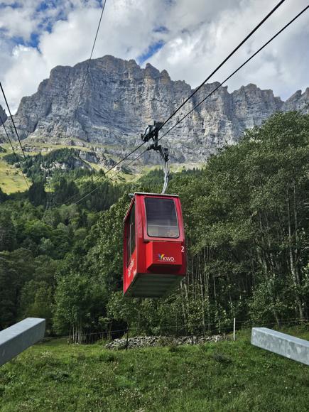 Kleine Gondeln für maximal 8 Personen