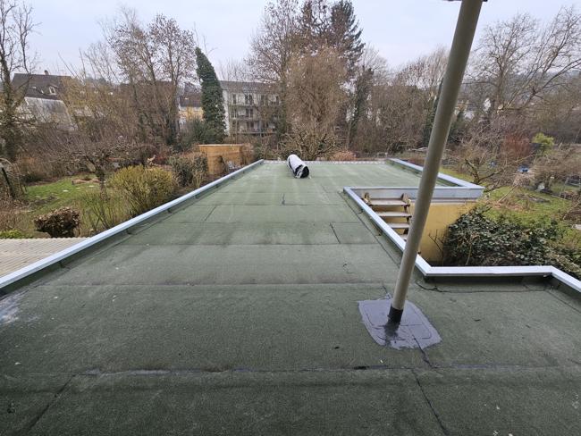 Basis mit Schweißbahnen sind fertig. Den Rest mach