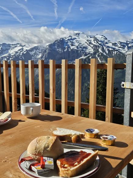 Frühstück gleich wieder mit Aussicht