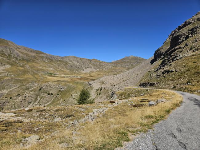 Der Col de la Moutière mit 2454m ist allerdings nu